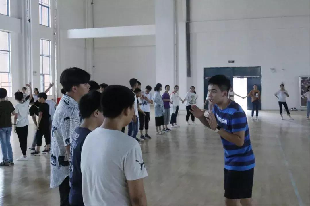 澳门6月份天气情况怎么样呀啊呢？一篇详细的解读澳门6月份天气情况怎么样呀啊呢英语怎么说